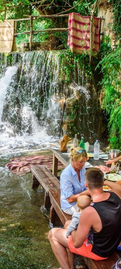 Hotel Agrotourism Galic Krka Drinovci Esterno foto